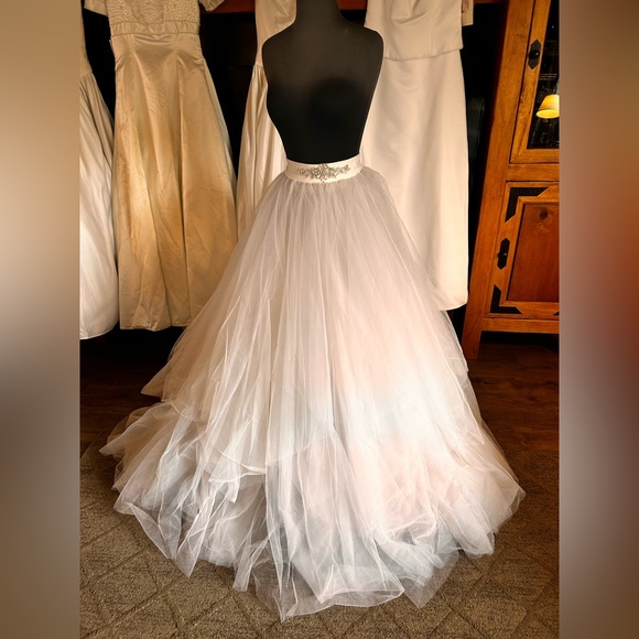 Alfred Angelo Dresses & Skirts - Alfred Angelo White Tulle Ball Skirt